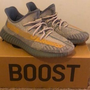 Yeezy Izrafils size 11